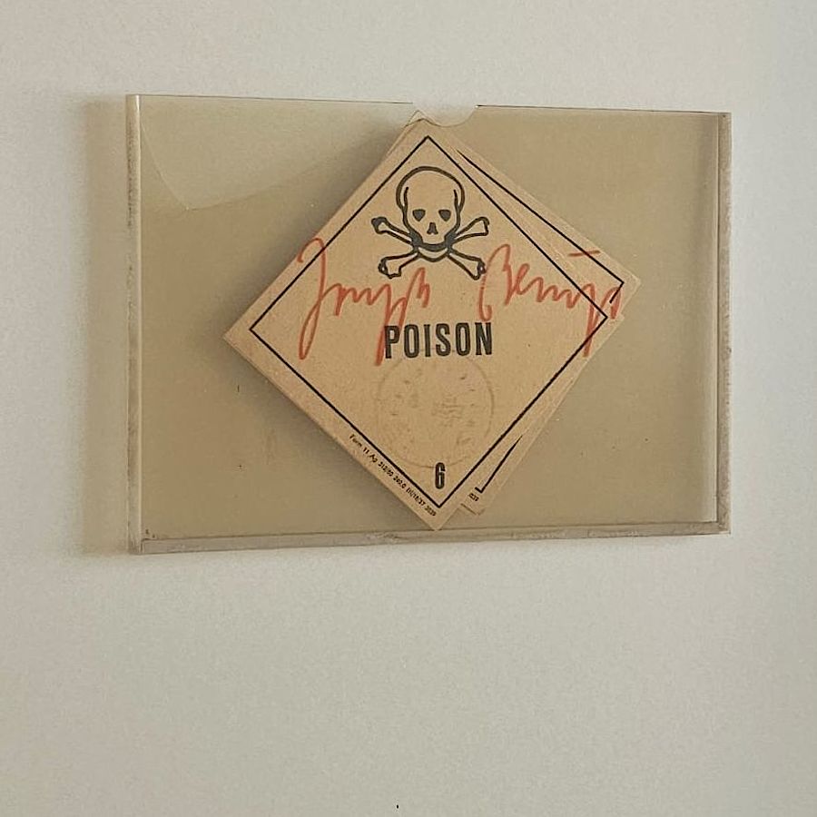 Korff Stiftung - Joseph Beuys - Raritaeten & Unikate - Poison