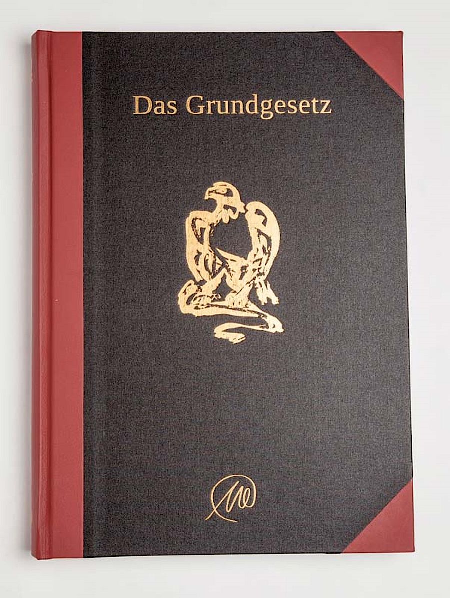 Korff Stiftung - Markus Lüpertz - Skulpturen - Das Grundgesetz