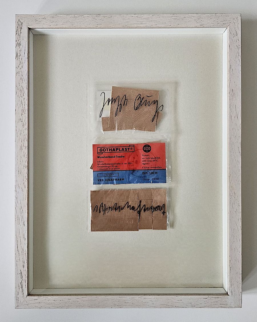 Korff Stiftung - Joseph Beuys - Wirtschaftswerte - Wundverband-Tasche